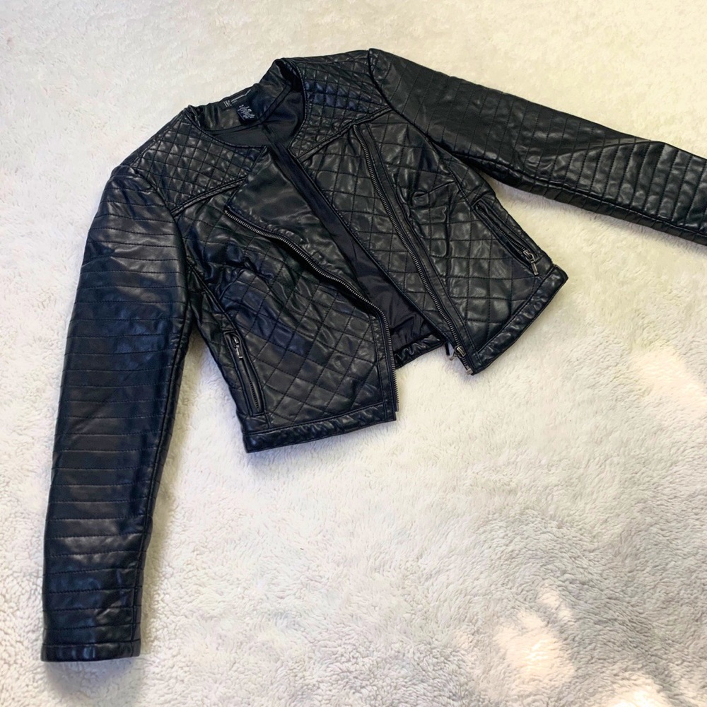 BLACK QUILTED FAUX LEATHER JACKET